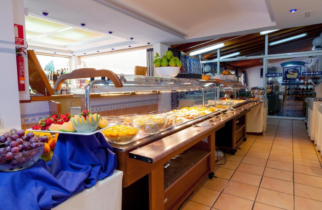 Ses Eufabietes Apartments & Restaurant Playa Migjorn Kültér fotó