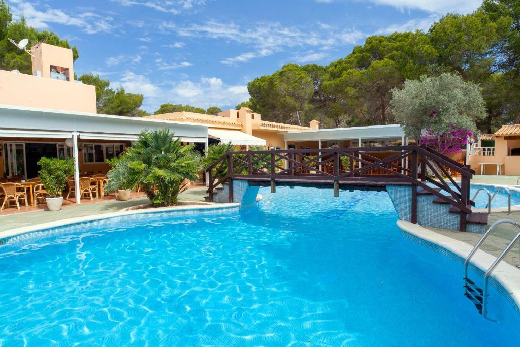 Ses Eufabietes Apartments & Restaurant Playa Migjorn Kültér fotó