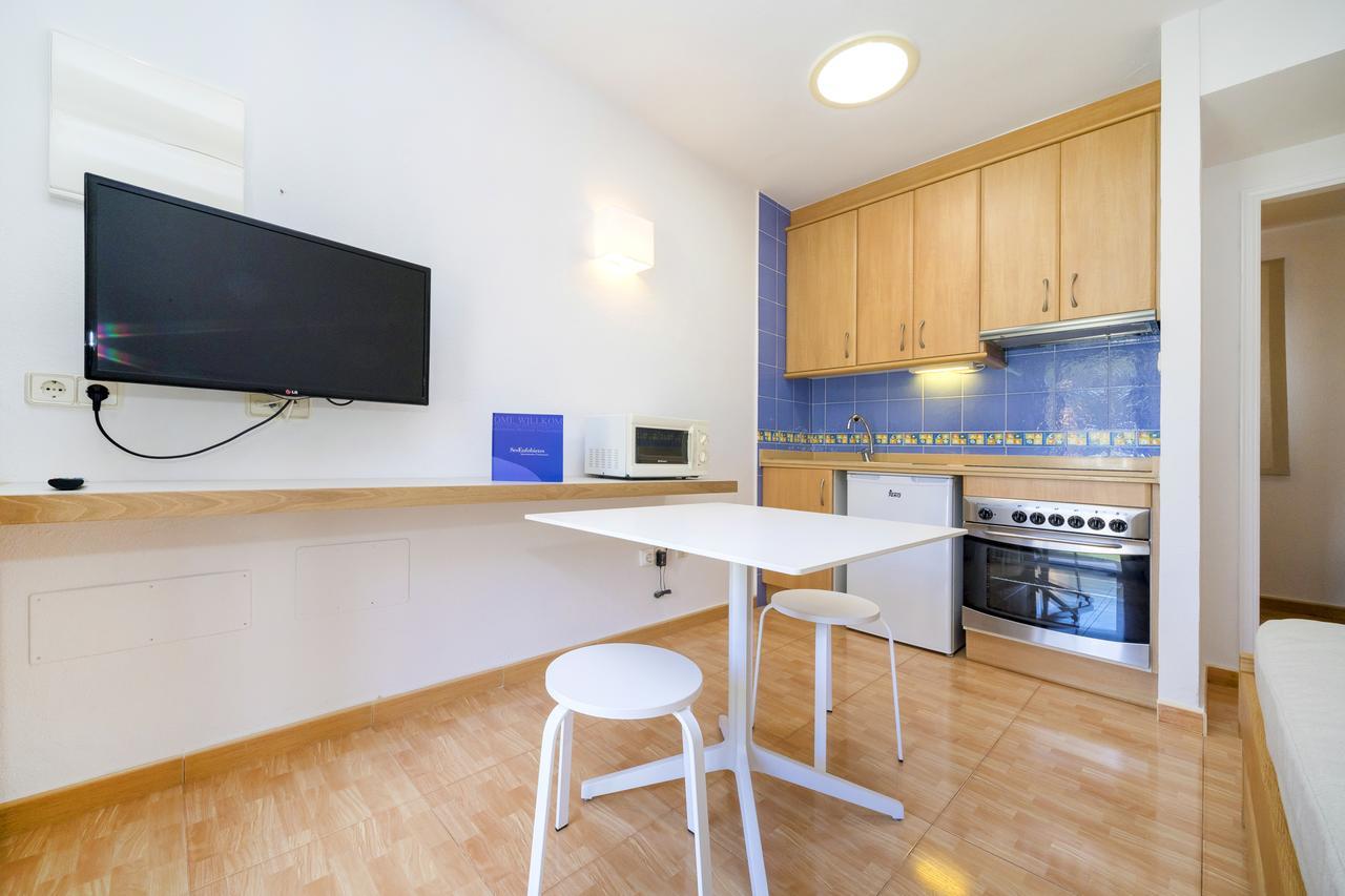 Ses Eufabietes Apartments & Restaurant Playa Migjorn Kültér fotó