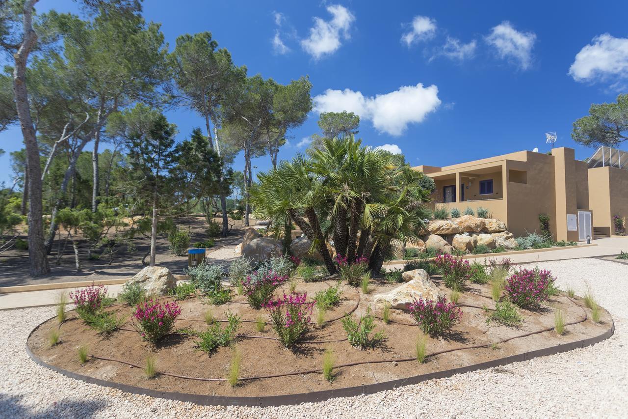 Ses Eufabietes Apartments & Restaurant Playa Migjorn Kültér fotó
